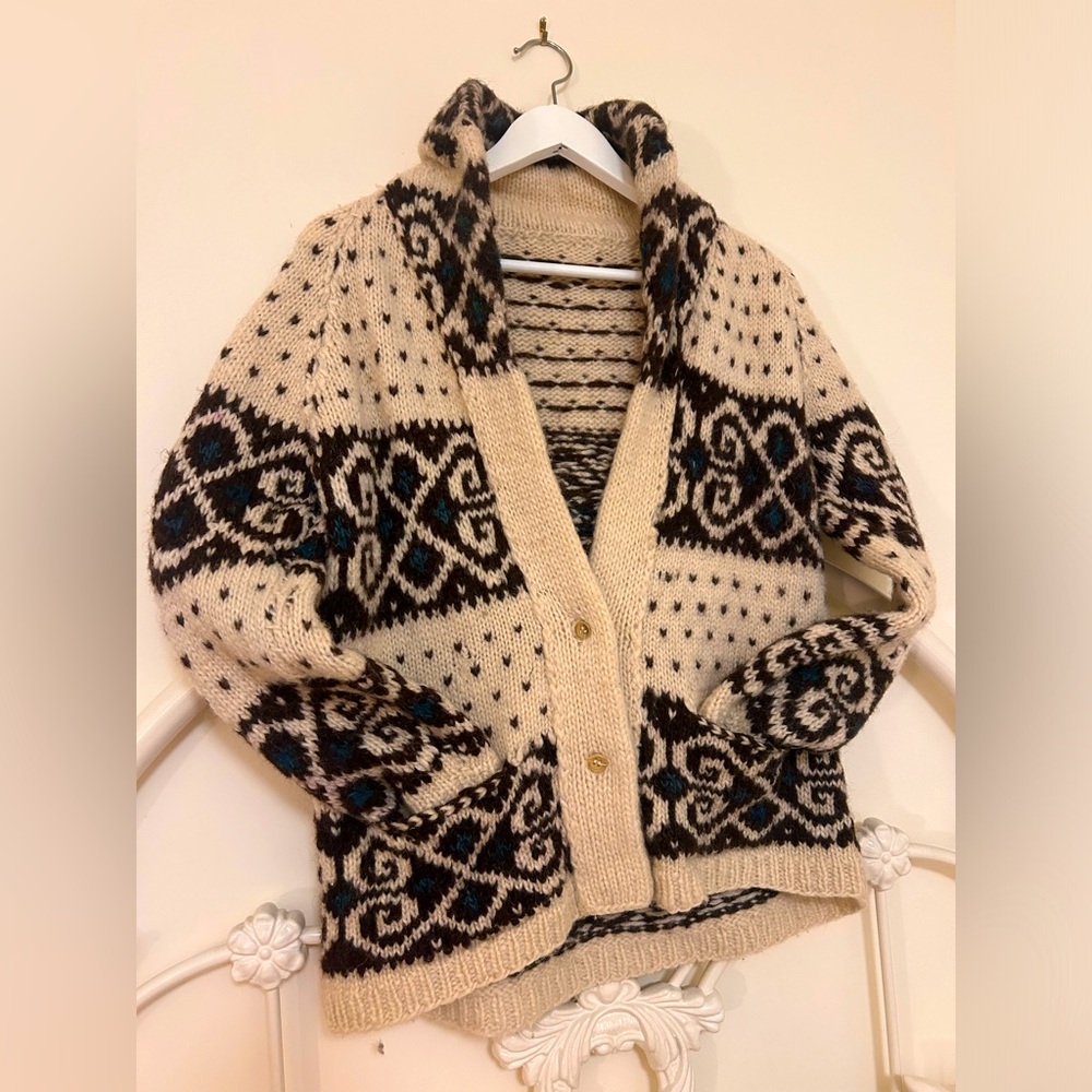 Vintage Handmade Wool Cream and Brown Irish Patterned Cardigan
